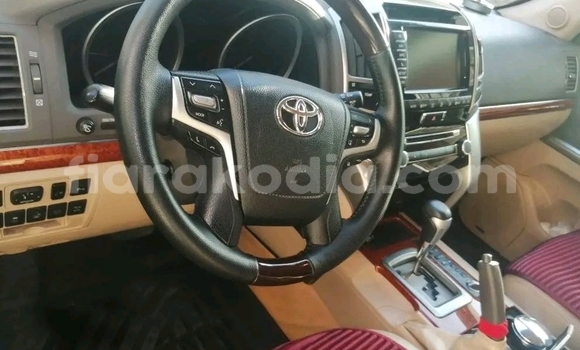 Buy Used Toyota Land Cruiser Black Car in Antananarivo in Analamanga Buy Used Toyota Land Cruiser Black Car in Antananarivo in Analamanga