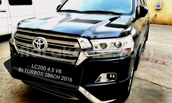 Buy Used Toyota Land Cruiser Black Car in Antananarivo in Analamanga Buy Used Toyota Land Cruiser Black Car in Antananarivo in Analamanga