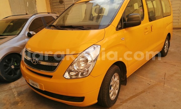 Buy Used Hyundai Grand Starex Silver Car in Antananarivo in Analamanga Buy Used Hyundai Grand Starex Silver Car in Antananarivo in Analamanga