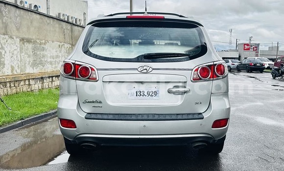 Buy Used Hyundai Santa Fe Other Car in Antananarivo in Analamanga Buy Used Hyundai Santa Fe Other Car in Antananarivo in Analamanga