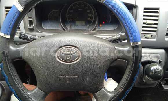 Acheter Occasion Voiture Toyota Hiace Blanc à Antananarivo, Analamanga Acheter Occasion Voiture Toyota Hiace Blanc à Antananarivo, Analamanga