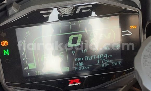 Acheter Occasion Moto Suzuki GSX–R Noir à Ambalavao, Haute Matsiatra Acheter Occasion Moto Suzuki GSX–R Noir à Ambalavao, Haute Matsiatra