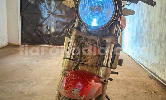 Acheter Occasion Moto Suzuki SV650N Rouge à Antananarivo, Analamanga