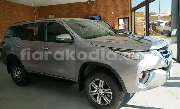 Acheter Occasion Voiture Toyota Fortuner Autre à Antananarivo, Analamanga Acheter Occasion Voiture Toyota Fortuner Autre à Antananarivo, Analamanga