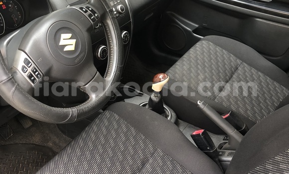 Buy Used Suzuki SX4 White Car in Antananarivo in Analamanga Buy Used Suzuki SX4 White Car in Antananarivo in Analamanga