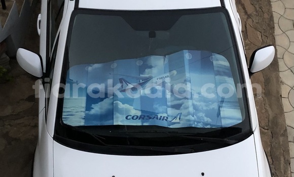 Buy Used Suzuki SX4 White Car in Antananarivo in Analamanga Buy Used Suzuki SX4 White Car in Antananarivo in Analamanga