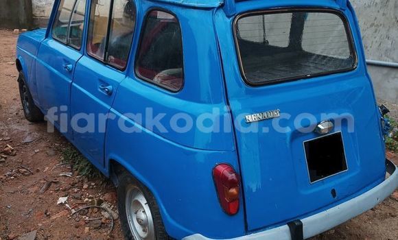 Acheter Occasion Voiture Renault 10 Autre à Antananarivo, Analamanga Acheter Occasion Voiture Renault 10 Autre à Antananarivo, Analamanga