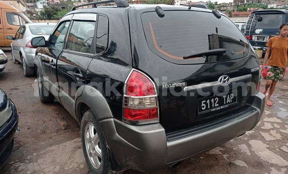 Hividy Hyundai Tucson fotsy Car in Ambatoboeny (Ambato Boeny) in Boeny Hividy Hyundai Tucson fotsy Car in Ambatoboeny (Ambato Boeny) in Boeny