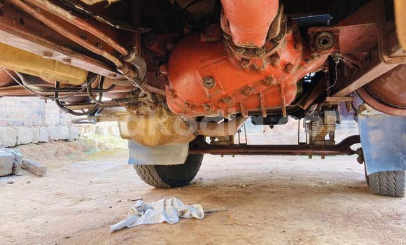 Hividy Mercedes‒Benz 1922 Blue Truck in Antananarivo in Analamanga Hividy Mercedes‒Benz 1922 Blue Truck in Antananarivo in Analamanga