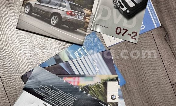 Hividy BMW X5 Black Car in Antananarivo in Analamanga Hividy BMW X5 Black Car in Antananarivo in Analamanga