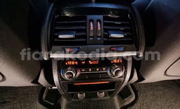 Hividy BMW X5 Black Car in Antananarivo in Analamanga Hividy BMW X5 Black Car in Antananarivo in Analamanga