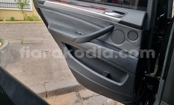 Hividy BMW X5 Black Car in Antananarivo in Analamanga Hividy BMW X5 Black Car in Antananarivo in Analamanga