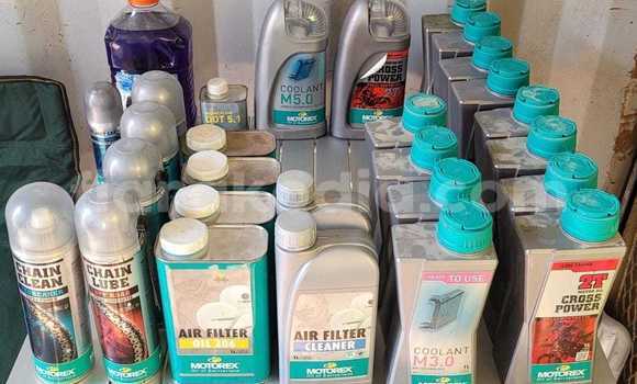 Acheter Occasion Moto Yamaha YZ Bleu à Ambalavao, Haute Matsiatra Acheter Occasion Moto Yamaha YZ Bleu à Ambalavao, Haute Matsiatra