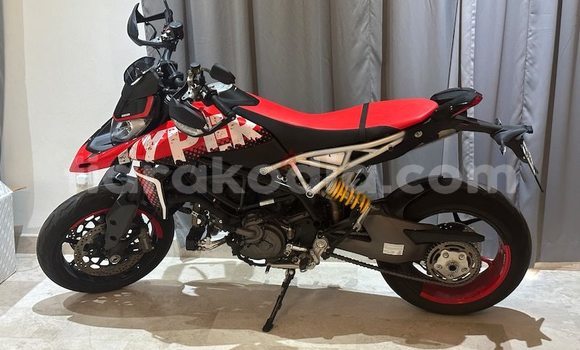 Acheter Occasion Moto Ducati Hypermotard Rouge à Ambalavao, Haute Matsiatra