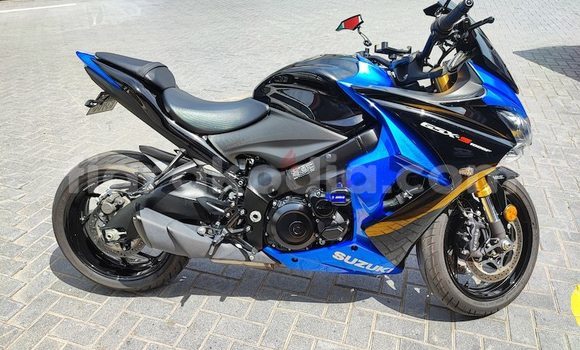 Acheter Occasion Moto Suzuki GSX-S Bleu à Ambalavao, Haute Matsiatra