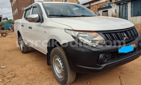 Buy Used Mitsubishi 3000 GT Black Car in Antananarivo in Analamanga Buy Used Mitsubishi 3000 GT Black Car in Antananarivo in Analamanga