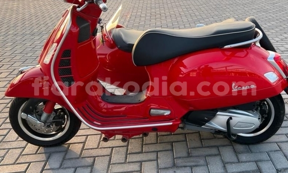 Acheter Occasion Moto Vespa GTS Rouge à Ambalavao, Haute Matsiatra