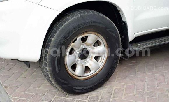 Acheter Import Voiture Toyota Fortuner Blanc à Import - Dubai, Diana Acheter Import Voiture Toyota Fortuner Blanc à Import - Dubai, Diana