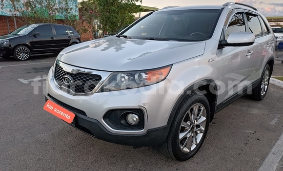 Acheter Occasion Voiture Kia Sorento Gris à Antananarivo, Analamanga Acheter Occasion Voiture Kia Sorento Gris à Antananarivo, Analamanga