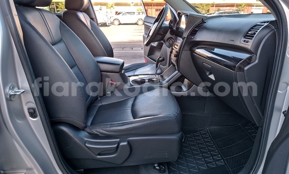 Acheter Occasion Voiture Kia Sorento Gris à Antananarivo, Analamanga Acheter Occasion Voiture Kia Sorento Gris à Antananarivo, Analamanga