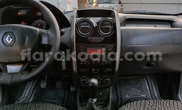Acheter Occasion Voiture Renault Duster Blanc à Antananarivo, Analamanga Acheter Occasion Voiture Renault Duster Blanc à Antananarivo, Analamanga