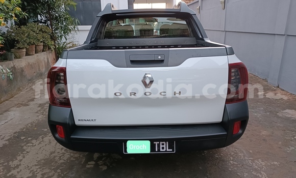 Acheter Occasion Voiture Renault Duster Blanc à Antananarivo, Analamanga Acheter Occasion Voiture Renault Duster Blanc à Antananarivo, Analamanga