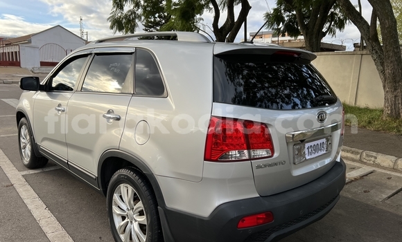 Buy Import Kia Sorento Silver Car in Antananarivo in Analamanga Buy Import Kia Sorento Silver Car in Antananarivo in Analamanga