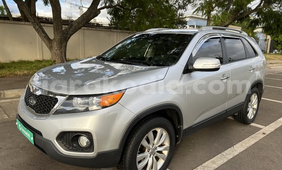 Buy Import Kia Sorento Silver Car in Antananarivo in Analamanga Buy Import Kia Sorento Silver Car in Antananarivo in Analamanga