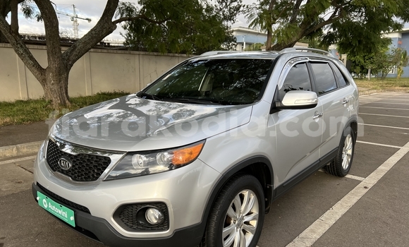 Buy Import Kia Sorento Silver Car in Antananarivo in Analamanga Buy Import Kia Sorento Silver Car in Antananarivo in Analamanga