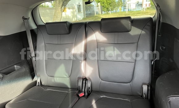 Buy Import Kia Sorento Silver Car in Antananarivo in Analamanga Buy Import Kia Sorento Silver Car in Antananarivo in Analamanga