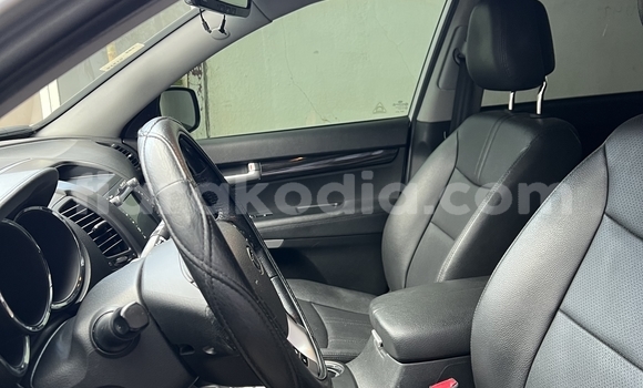 Buy Import Kia Sorento Silver Car in Antananarivo in Analamanga Buy Import Kia Sorento Silver Car in Antananarivo in Analamanga