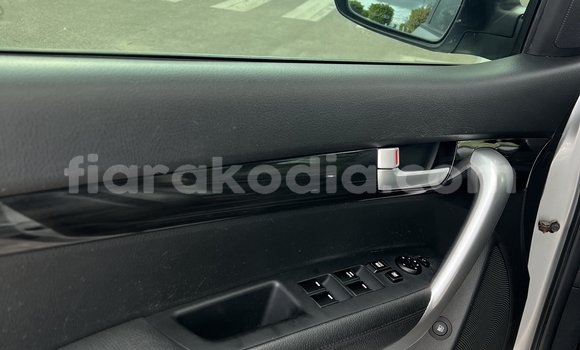 Buy Import Kia Sorento Silver Car in Antananarivo in Analamanga Buy Import Kia Sorento Silver Car in Antananarivo in Analamanga