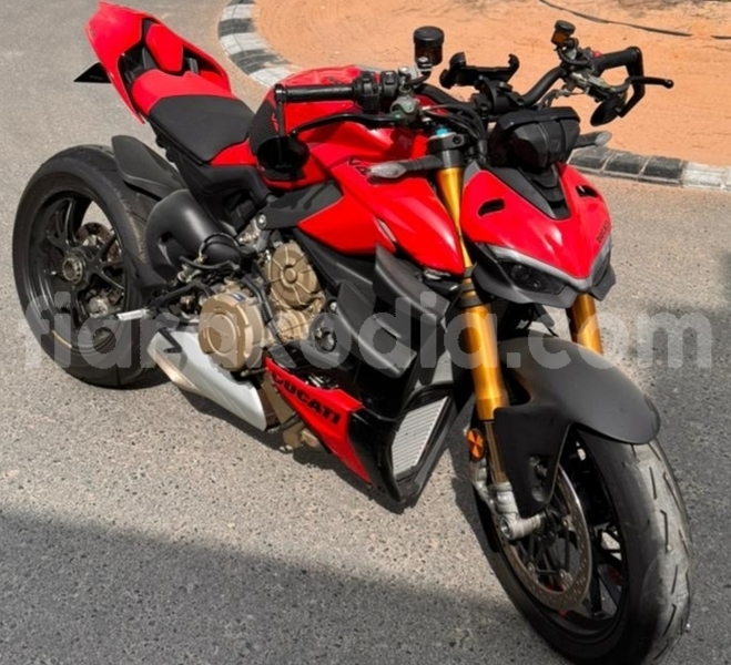 Big with watermark ducati streetfighter haute matsiatra ambalavao 7877