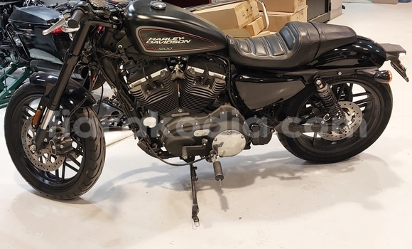 Acheter Occasion Moto Harley Davidson Sportster Noir à Ambalavao, Haute Matsiatra Acheter Occasion Moto Harley Davidson Sportster Noir à Ambalavao, Haute Matsiatra
