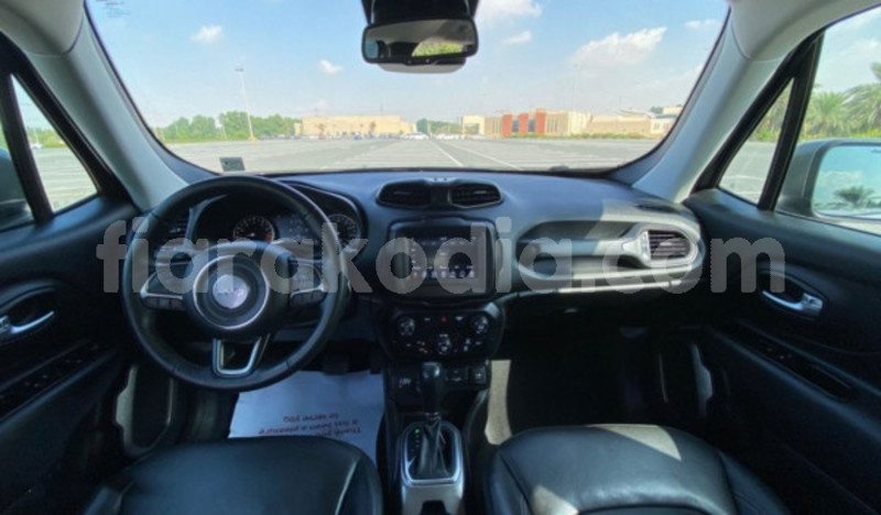 Big with watermark jeep renegade diana ambanja 7886