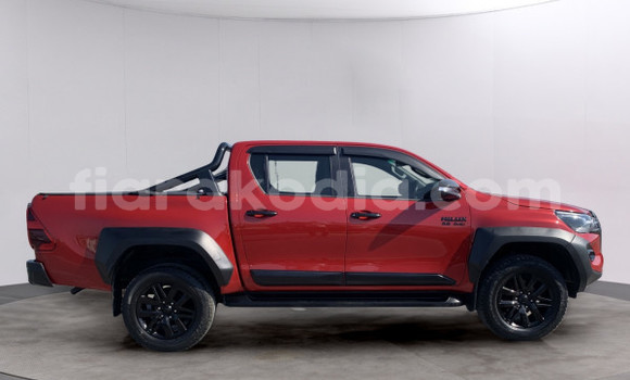Acheter Occasion Voiture Toyota Hilux Rouge à Import - Dubai, Diana Acheter Occasion Voiture Toyota Hilux Rouge à Import - Dubai, Diana