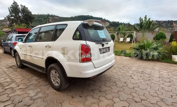 Acheter Occasion Voiture SsangYong Rexton Blanc à Antananarivo, Analamanga