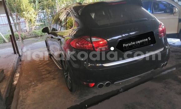 Acheter Occasion Voiture Porsche Cayenne Bleu à Antananarivo, Analamanga