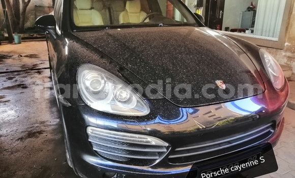 Acheter Occasion Voiture Porsche Cayenne Bleu à Antananarivo, Analamanga Acheter Occasion Voiture Porsche Cayenne Bleu à Antananarivo, Analamanga