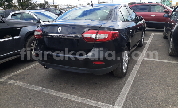 Acheter Occasion Voiture Renault Fluence Noir à Antananarivo, Analamanga Acheter Occasion Voiture Renault Fluence Noir à Antananarivo, Analamanga