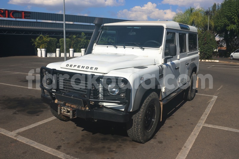 Big with watermark land rover defender analamanga antananarivo 7900