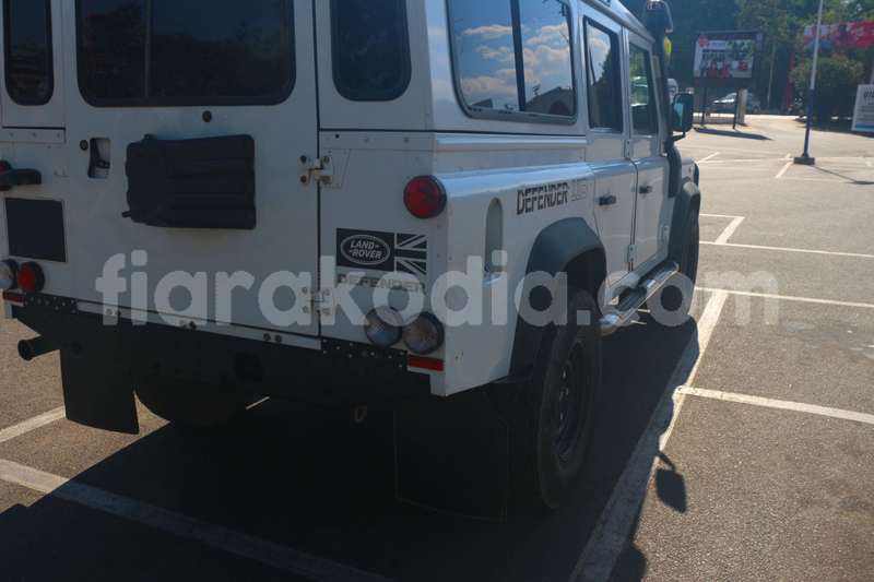 Big with watermark land rover defender analamanga antananarivo 7900