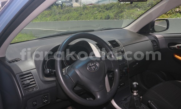 Acheter Occasion Voiture Toyota Corolla Bleu à Antananarivo, Analamanga Acheter Occasion Voiture Toyota Corolla Bleu à Antananarivo, Analamanga