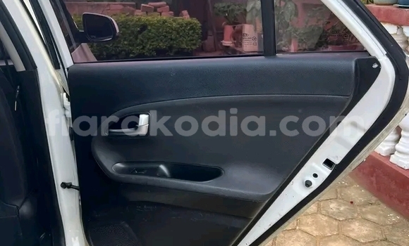 Acheter Occasion Voiture Kia Cee'd Blanc à Antananarivo, Analamanga Acheter Occasion Voiture Kia Cee'd Blanc à Antananarivo, Analamanga
