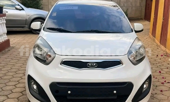 Acheter Occasion Voiture Kia Cee'd Blanc à Antananarivo, Analamanga Acheter Occasion Voiture Kia Cee'd Blanc à Antananarivo, Analamanga