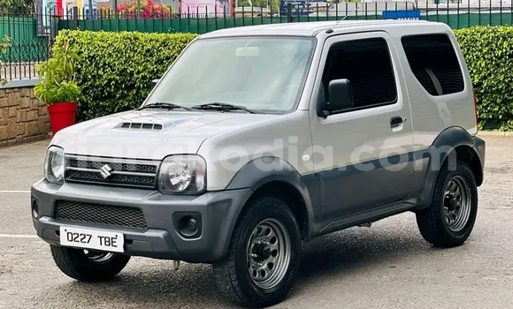 Acheter Occasion Voiture Suzuki Jimny Autre à Ambohimahasoa , Haute Matsiatra Acheter Occasion Voiture Suzuki Jimny Autre à Ambohimahasoa , Haute Matsiatra