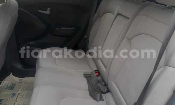 Acheter Occasion Voiture Hyundai ix35 Blanc à Antananarivo, Analamanga Acheter Occasion Voiture Hyundai ix35 Blanc à Antananarivo, Analamanga