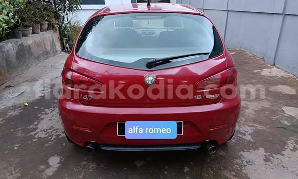 Acheter Occasion Voiture Alfa Romeo 147 Rouge à Antananarivo, Analamanga Acheter Occasion Voiture Alfa Romeo 147 Rouge à Antananarivo, Analamanga