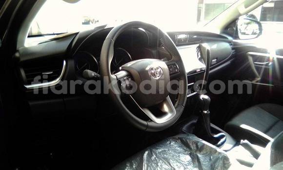 Buy New Toyota Fortuner Silver Car in Antananarivo in Analamanga Buy New Toyota Fortuner Silver Car in Antananarivo in Analamanga