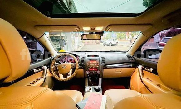 Buy Used Kia Sorento Other Car in Antananarivo in Analamanga Buy Used Kia Sorento Other Car in Antananarivo in Analamanga